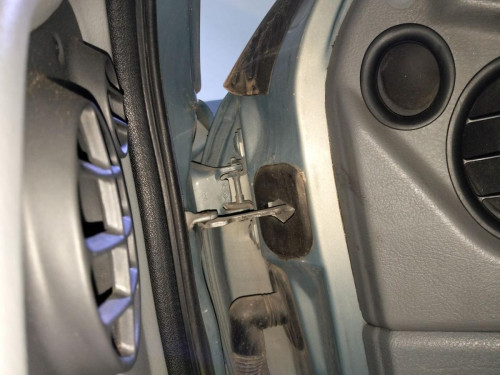 RETENEDOR PUERTA RENAULT LAGUNA (B56) 
