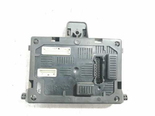  CAJA RELES / FUSIBLES RENAULT CLIO III 