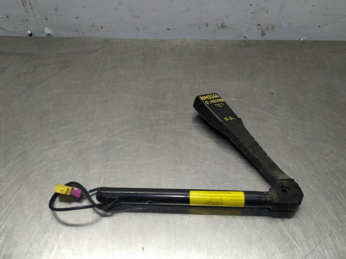  ENGANCHE CINTURON DELANTERO IZQUIERDO Opel VECTRA C BERLINA 