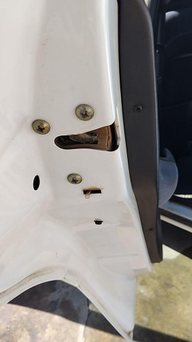 CERRADURA PUERTA TRASERA IZQUIERDA Ford Escort Berl./Turnier (1995->) Ford Escort Berl./Turnier (1995->) 