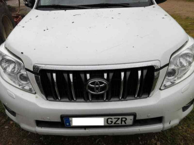 TOYOTA LAND CRUISER (J15)