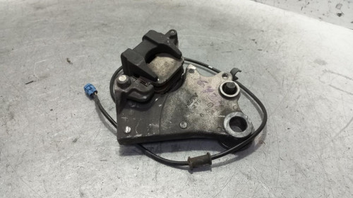 PINZA DE FRENO TRASERA б/у