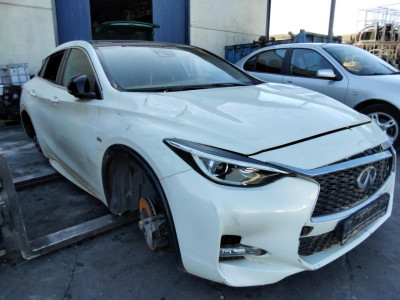 INFINITI Q30