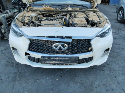  INFINITI Q30 