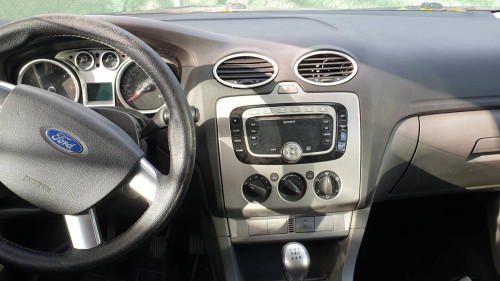  FORD FOCUS BERLINA (CAP) 