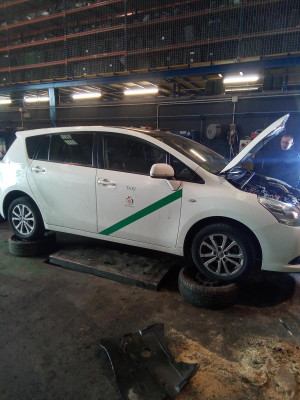 TOYOTA VERSO (AUR2/ZGR2)