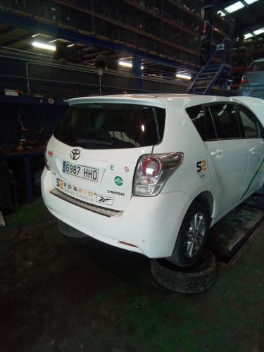  TOYOTA VERSO (AUR2/ZGR2) 