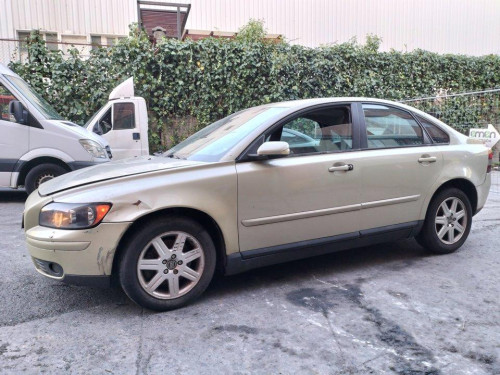 VOLVO S40 BERLINA 