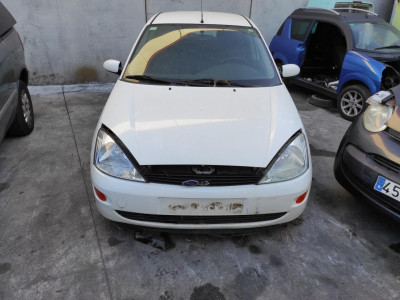 FORD FOCUS BERLINA (CAK)
