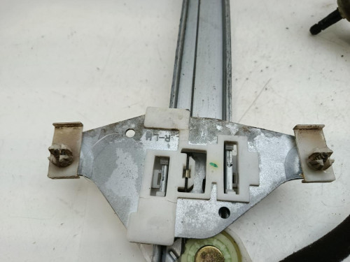 ELEVALUNAS TRASERO IZQUIERDO CHEVROLET KALOS 