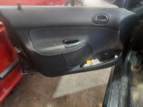 PEUGEOT 206 — автомобиль-донор на запчасти 