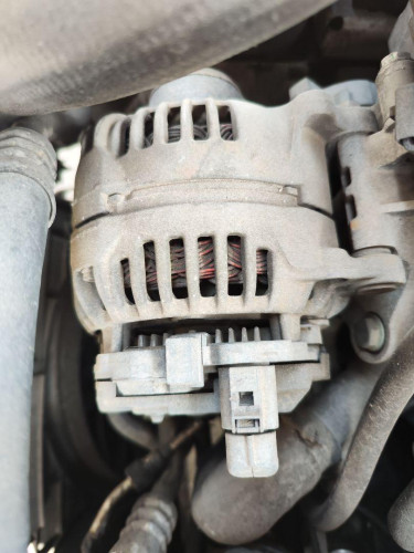 ALTERNADOR VOLKSWAGEN CADDY (2K)(02.2004) 