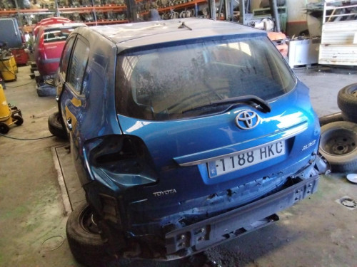  TOYOTA AURIS (E18) 