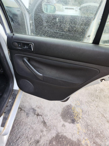  VOLKSWAGEN GOLF IV BERLINA (1J1)(10.1997) 