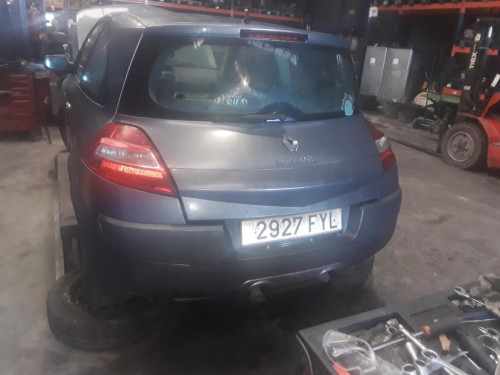  RENAULT MEGANE II BERLINA 3P 