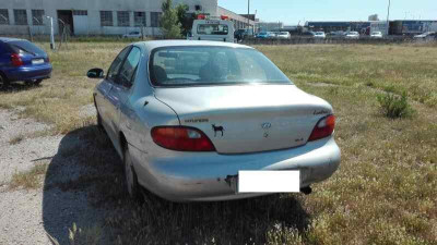 HYUNDAI LANTRA BERLINA (RD)