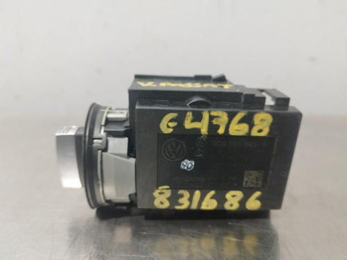  ANTIRROBO / LLAVE CONTACTO VOLKSWAGEN PASSAT BERLINA (362) 