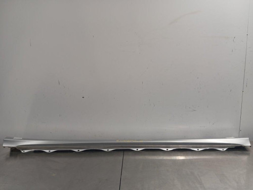  FALDON LATERAL MERCEDES-BENZ CLASE R (BM 251) 