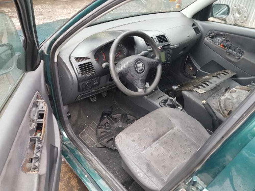 SEAT IBIZA (6K1) — vehículo donante para recambios 