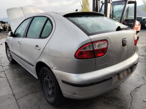 SEAT LEON (1M1) — vehículo donante para recambios 
