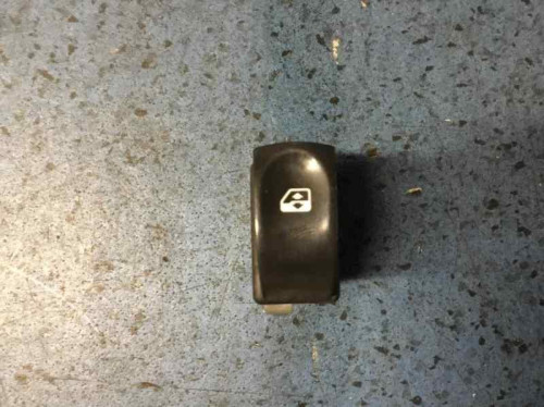  MANDO ELEVALUNAS DELANTERO DERECHO 