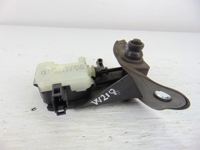 TAPA EXTERIOR COMBUSTIBLE, MERCEDES-BENZ, CLS (BM 219)