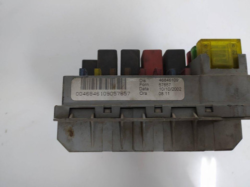 CAJA RELES / FUSIBLES Fiat STILO (192) 