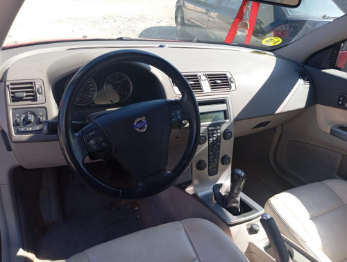  VOLVO C30 