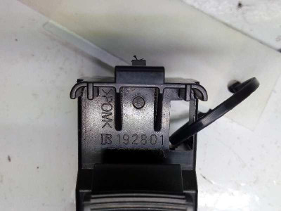 MANDO ELEVALUNAS DELANTERO DERECHO, TOYOTA, AURIS TOURING SPORTS (E18)