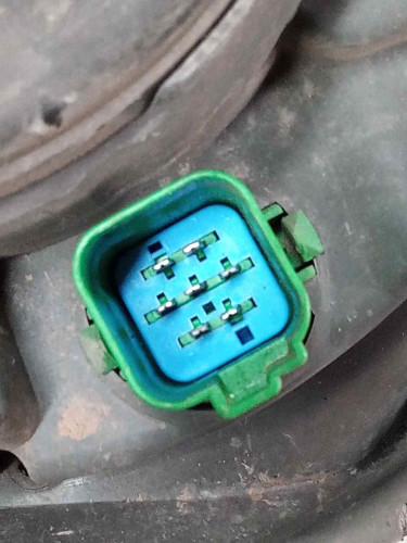 FARO IZQUIERDO Ford FIESTA (CBK) 