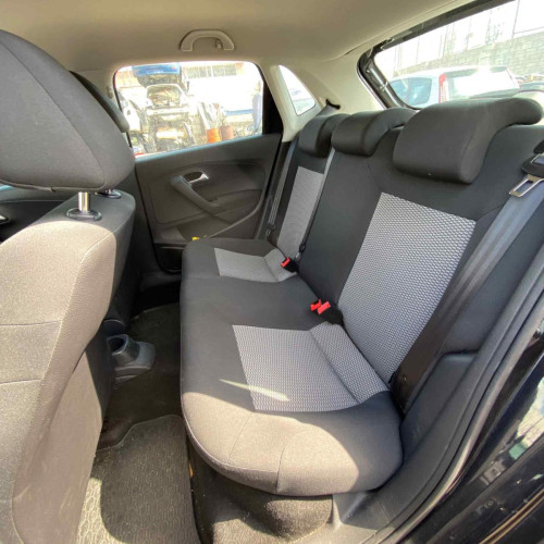 VOLKSWAGEN POLO V (6R1) used