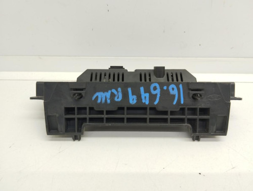 PANTALLA MULTIFUNCION Ford FOCUS BERLINA (CB8) 