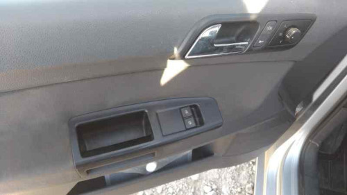 VOLKSWAGEN POLO IV (9N1) — vehículo donante para recambios 