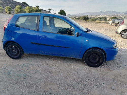FIAT II PUNTO (188) BERLINA — автомобиль-донор на запчасти 