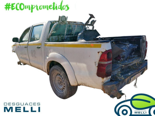 TOYOTA HILUX (KUN) — vehículo donante para recambios 