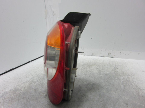  PILOTO TRASERO DERECHO RENAULT MODUS I 