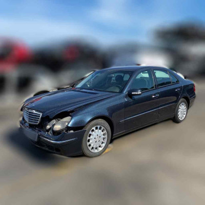 MERCEDES-BENZ CLASE E (BM 211) BERLINA