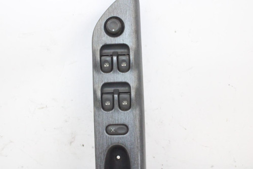MANDO ELEVALUNAS DELANTERO IZQUIERDO Renault LAGUNA (B56) 