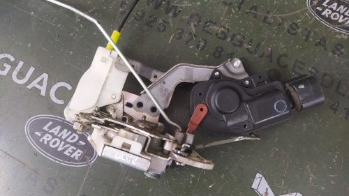 CERRADURA PUERTA DELANTERA DERECHA Toyota AYGO (KGB/WNB) 