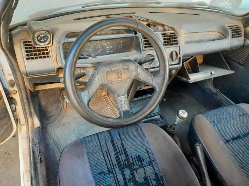 PEUGEOT 205 BERLINA — автомобиль-донор на запчасти 