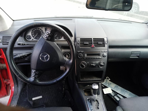  MERCEDES-BENZ CLASE A (BM 169) 