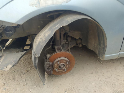 AMORTIGUADOR DELANTERO IZQUIERDO