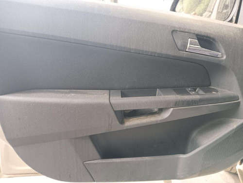 OPEL ASTRA H BERLINA — vehículo donante para recambios 