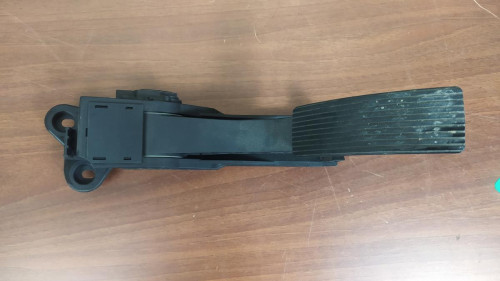 POTENCIOMETRO PEDAL Mercedes-Benz CLASE ML (BM 164) 