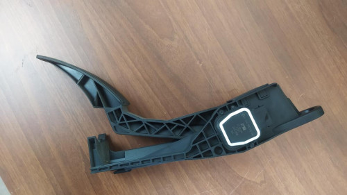 POTENCIOMETRO PEDAL Mercedes-Benz CLASE ML (BM 164) 