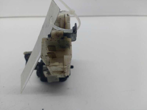  CERRADURA PUERTA TRASERA DERECHA Nissan ALMERA (N15) 