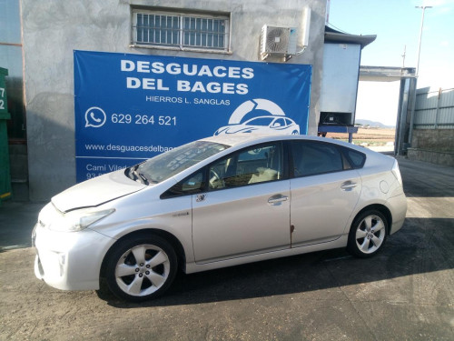  TOYOTA PRIUS (ZVW30) 