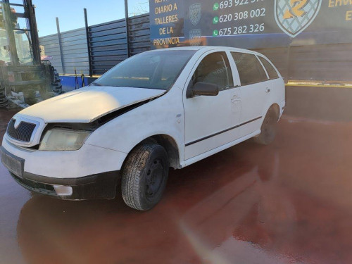 SKODA FABIA (6Y2/6Y3) — vehículo donante para recambios 