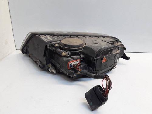 FARO DERECHO VOLKSWAGEN TOUAREG (7LA) 