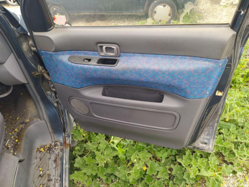  CERRADURA PUERTA DELANTERA DERECHA NISSAN SERENA (C23M) 